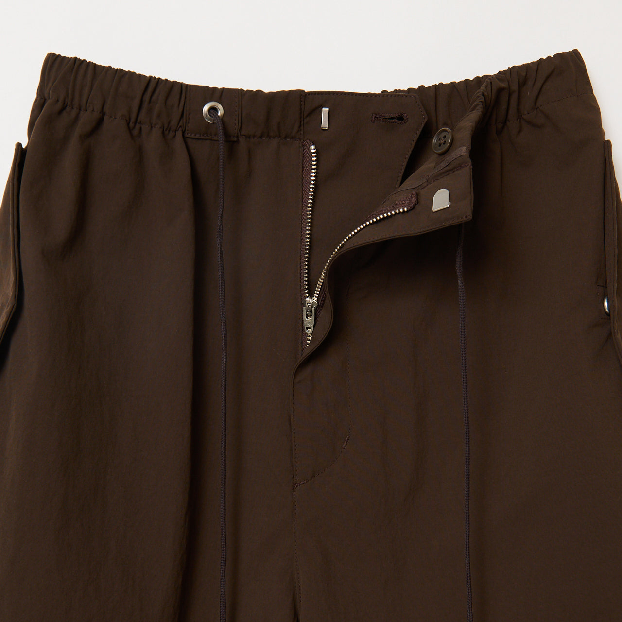 PARACHUTE PANTS / D BROWN – SHISHIKUI