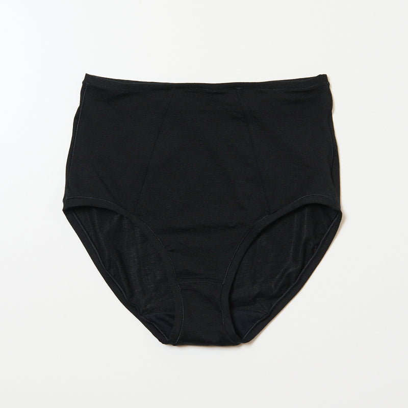 Colour Shorts / NEW BLACK