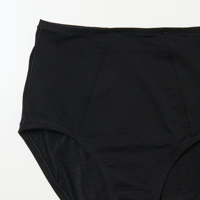 Colour Shorts / NEW BLACK