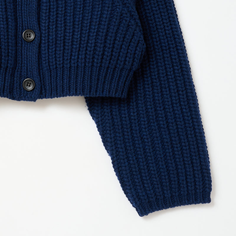 cardi a / NAVY
