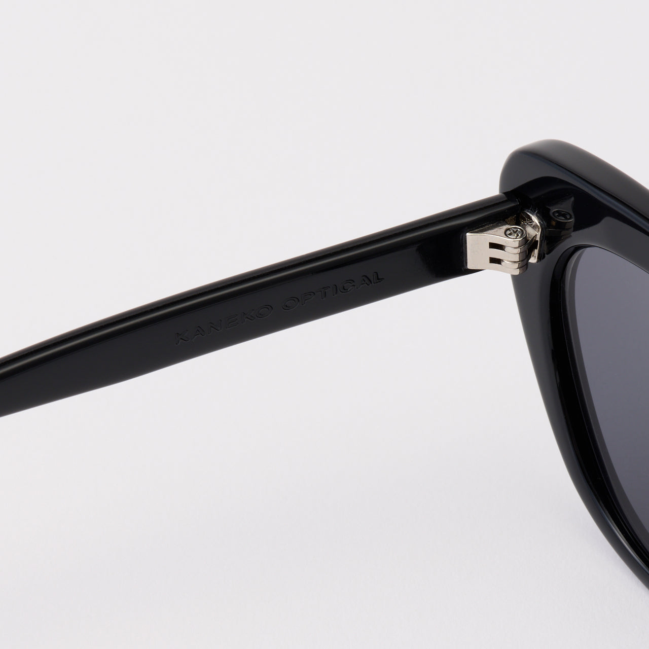 FOX / BLACK – SHISHIKUI