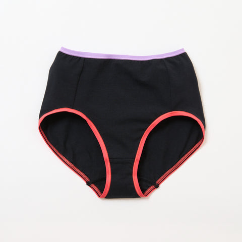 Colour Shorts / black