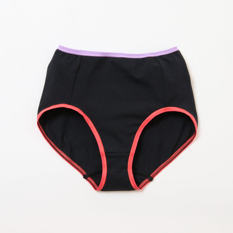 Colour Shorts / black